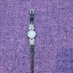 Sunrise watch with silver heart details